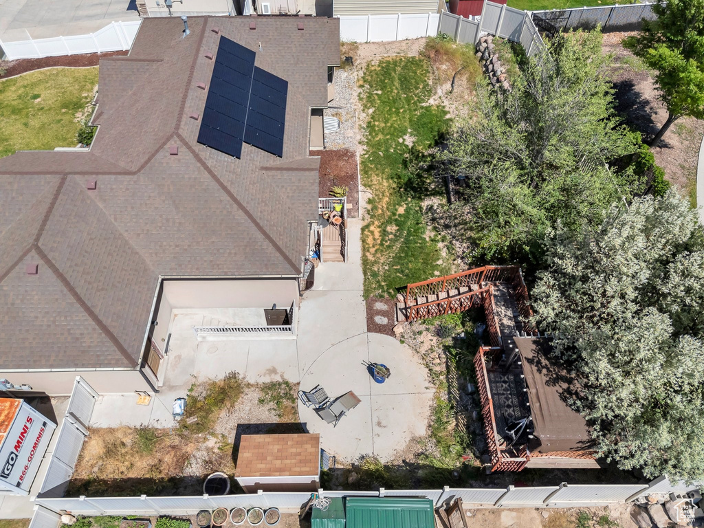 Aerial view of property and surrounding area