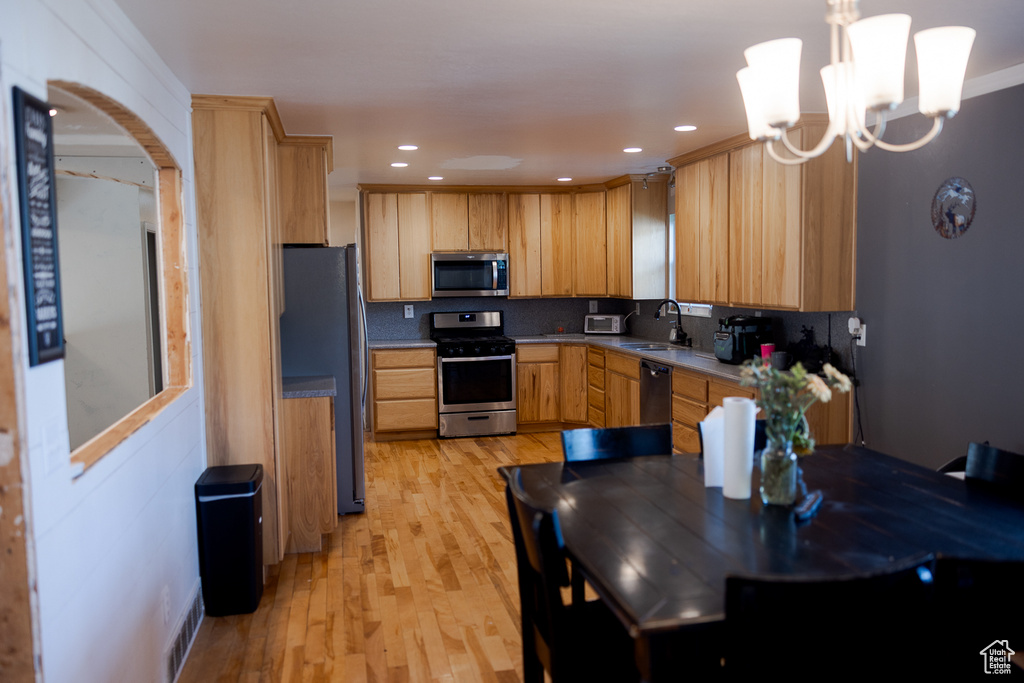 547 S 500 W Payson, UT 84651