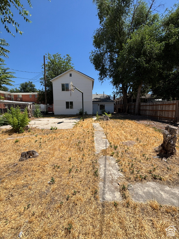 2202 S LAKE ST South Salt Lake, UT 84106