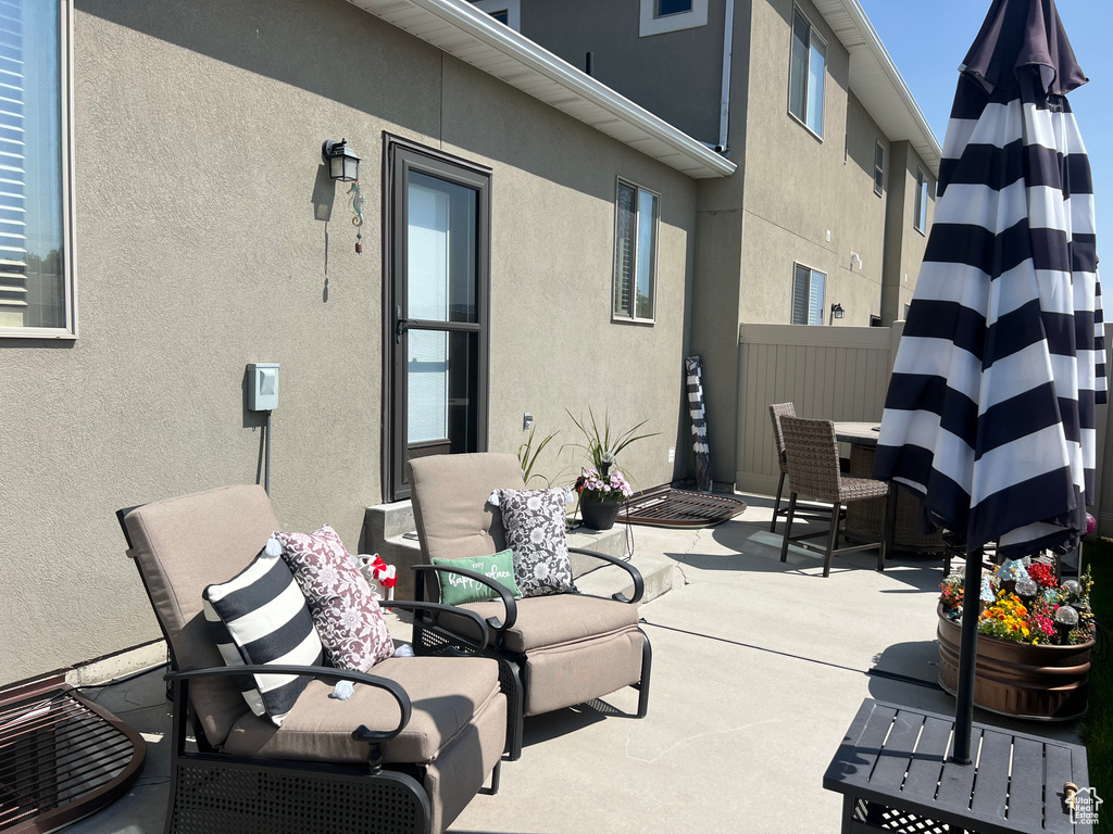 View of patio / terrace featuring outdoor dining area