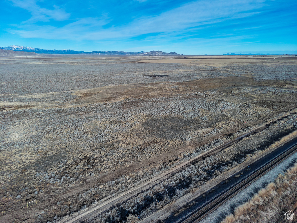 Bird's eye view of a mountainous background