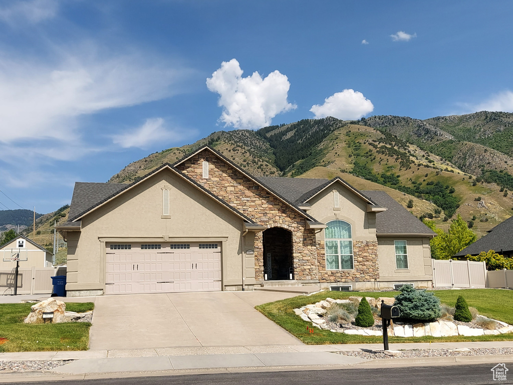 1872 N 1850 E North Logan, UT 84341