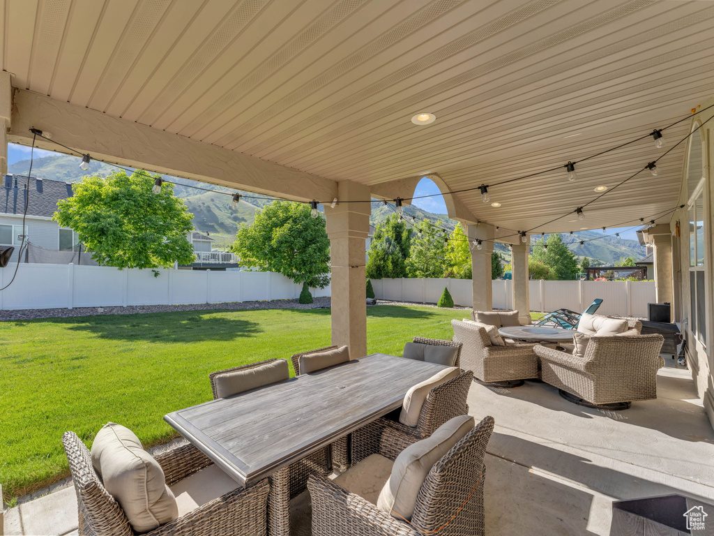 View of patio / terrace featuring outdoor lounge area and outdoor dining space