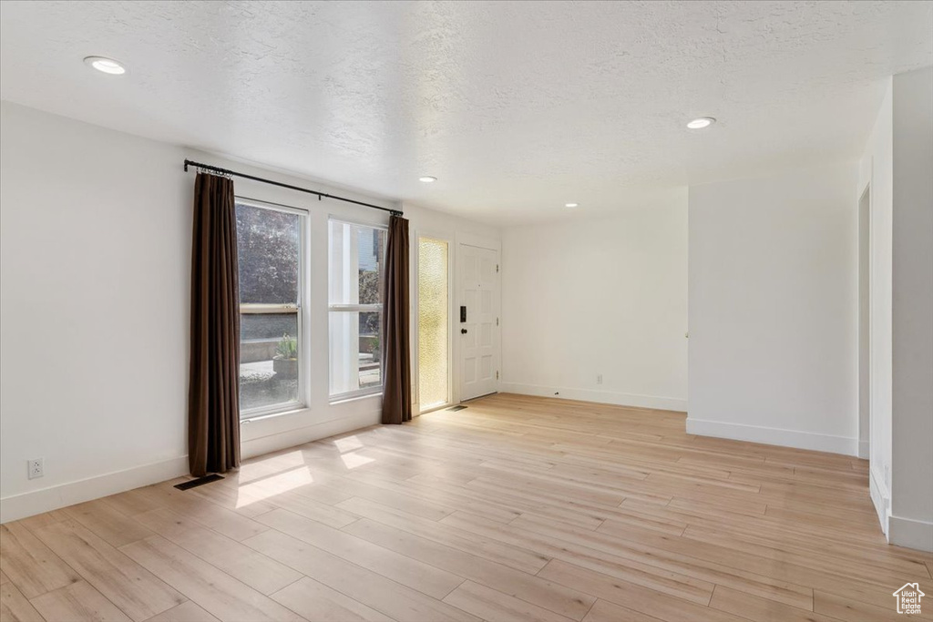 3951 S 875 E #25 Ogden, UT 84403