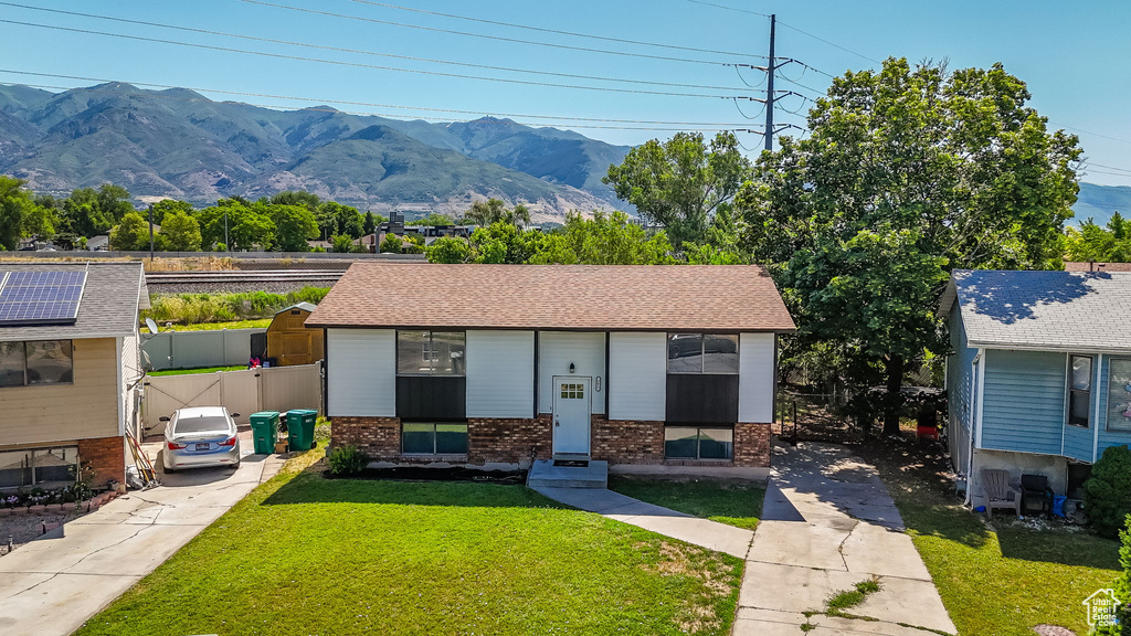 282 E 925 S Layton, UT 84041
