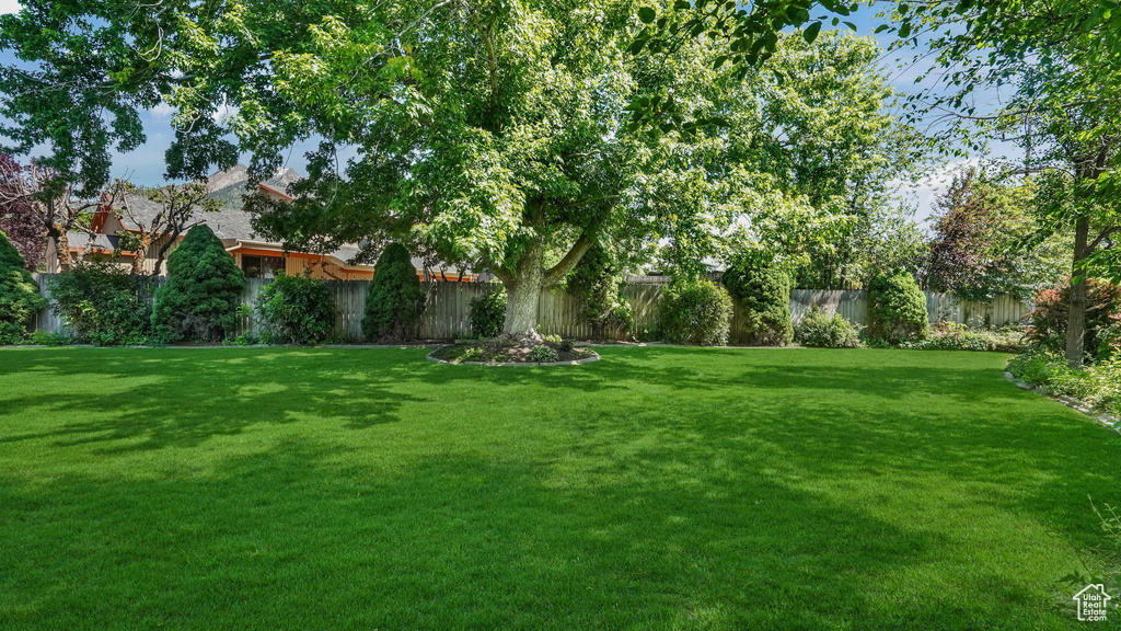 6866 S PINE ROCK DR Cottonwood Heights, UT 84121