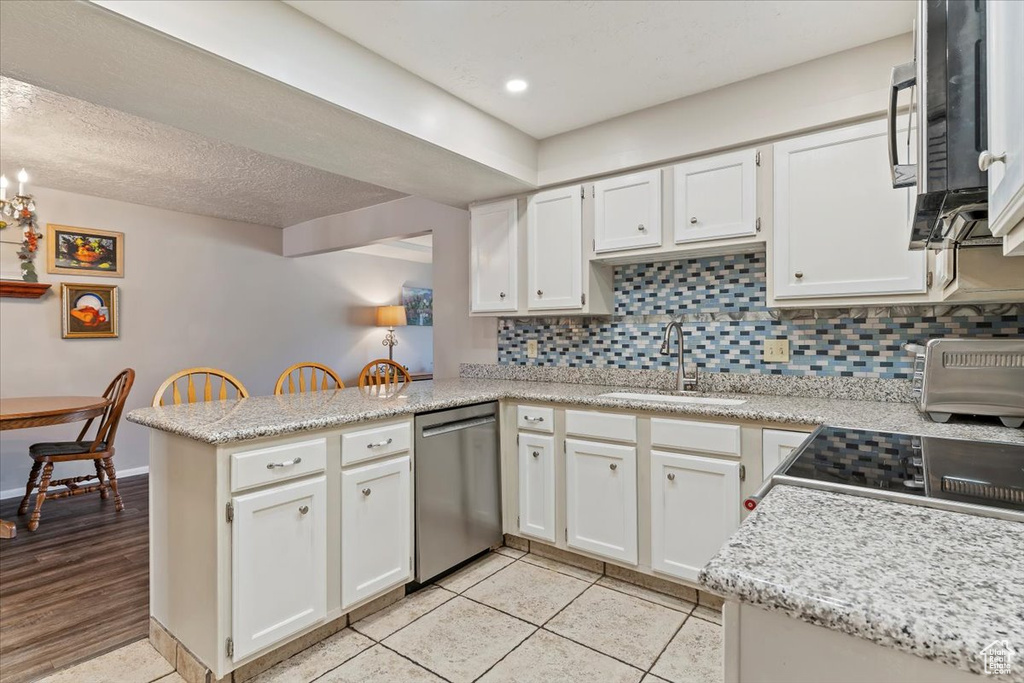 Photo 11 for MLS #2089330 at 5584 S 975 East