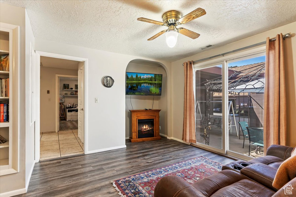 Photo 13 for MLS #2089330 at 5584 S 975 East