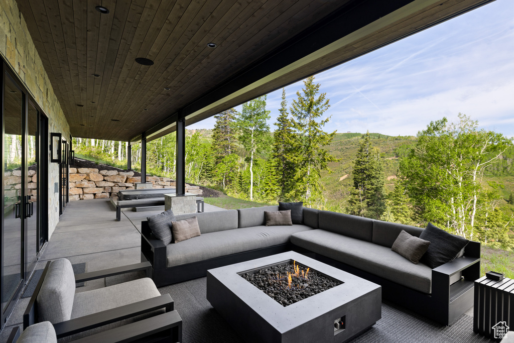 8903 MOONSHADOW CT Park City, UT 84060