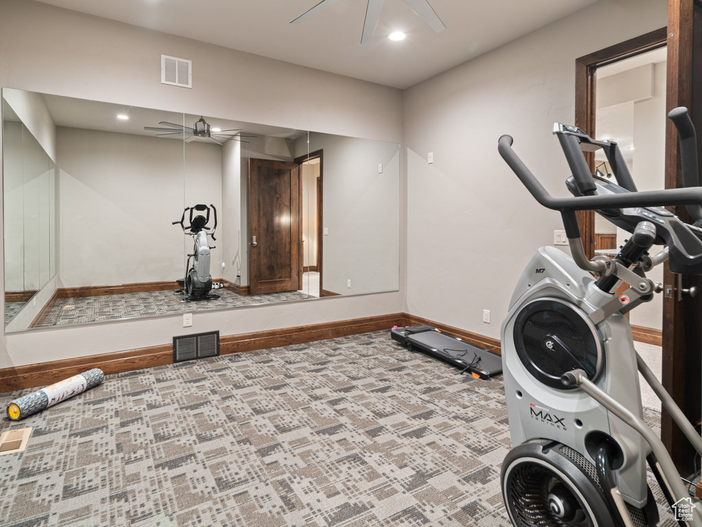 Workout room with ceiling fan, recessed lighting, and baseboards