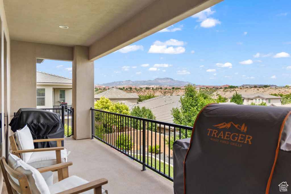 Balcony with a mountain view and a grill