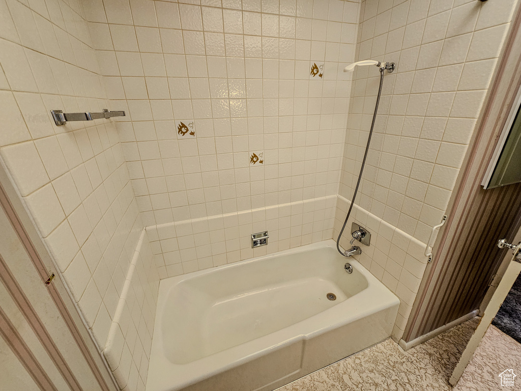 Bathroom with washtub / shower combination