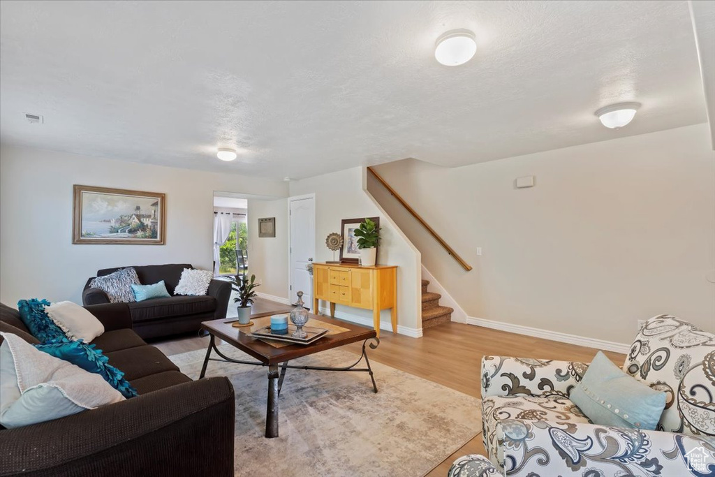 2211 N 830 W West Bountiful, UT 84087