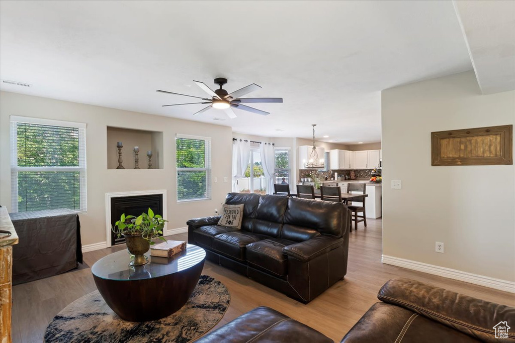 2211 N 830 W West Bountiful, UT 84087