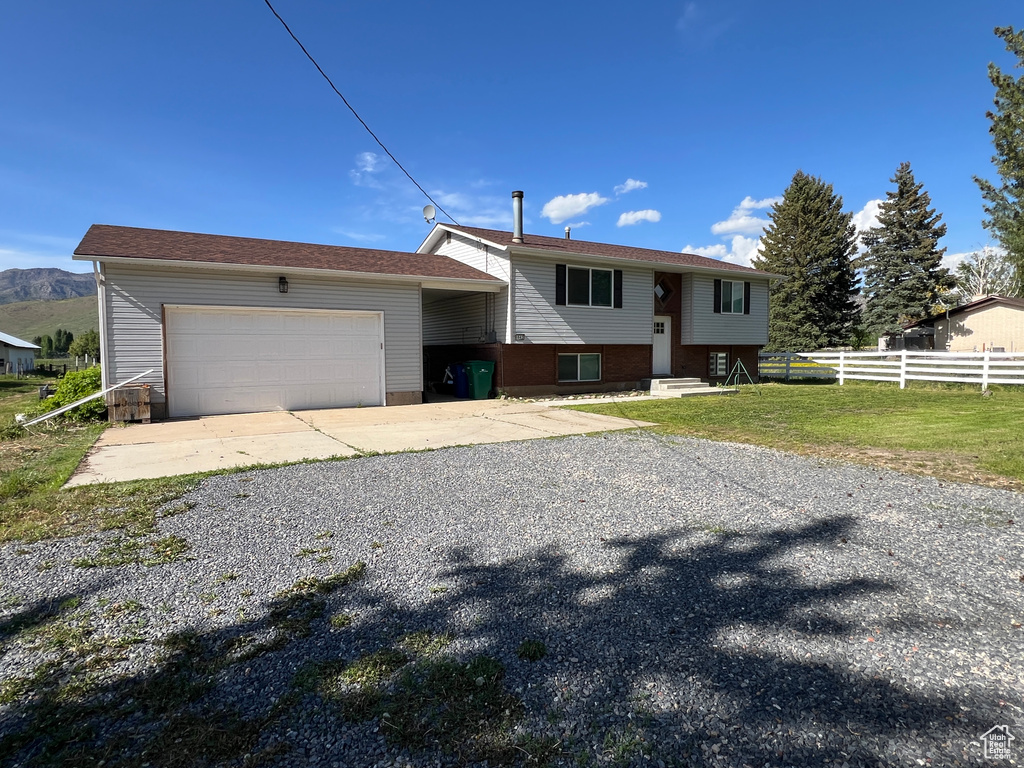 View of front of house featuring a garage