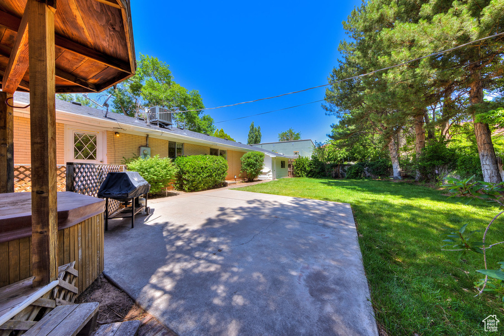 View of patio with grilling area