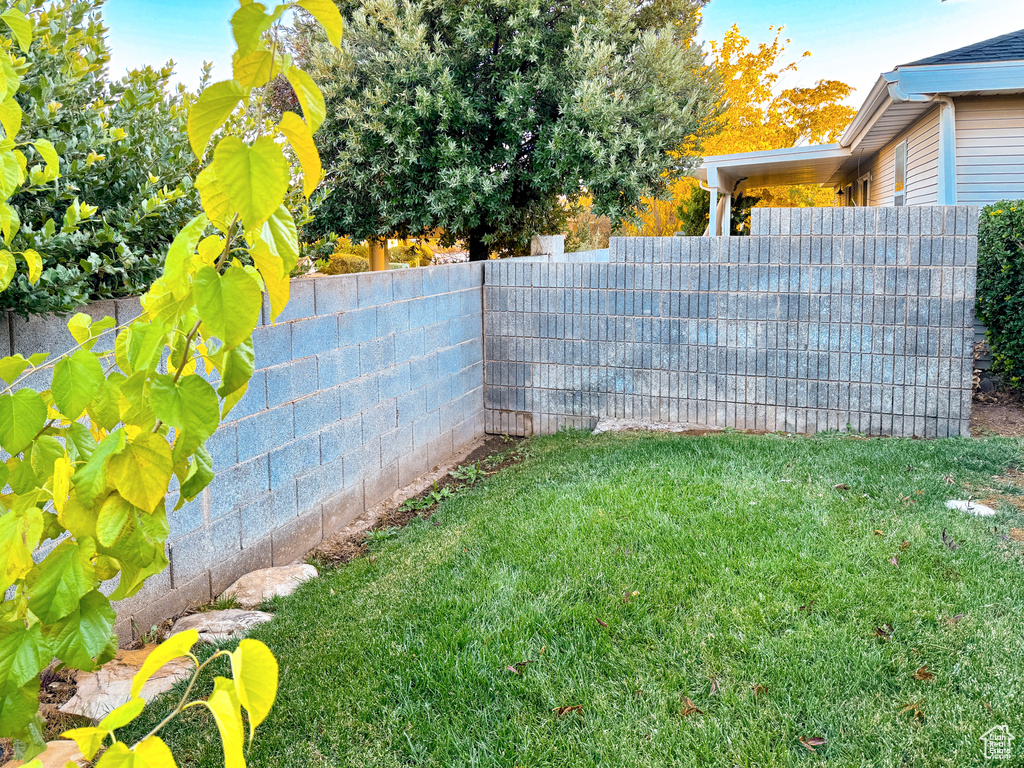 Photo 29 for MLS #2089452 at 2051 W Canyon View Dr
