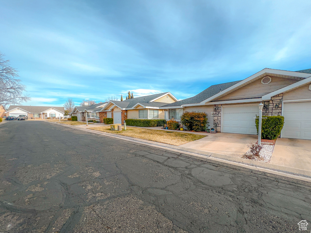 Photo 3 for MLS #2089452 at 2051 W Canyon View Dr