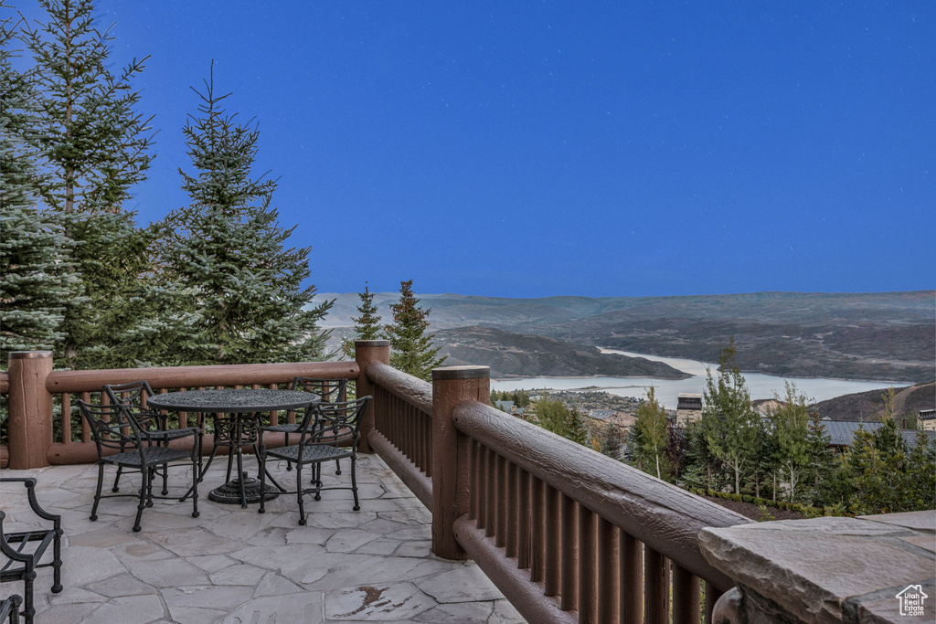Photo 10 for MLS #2089513 at 9968 Summit View Dr