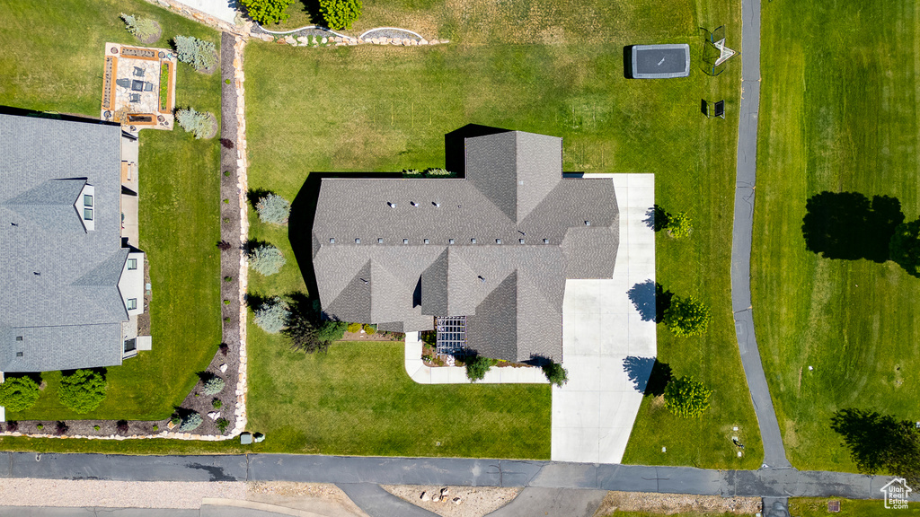 Aerial view of property and surrounding area