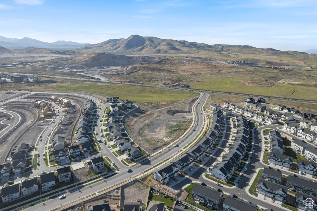 View of property location featuring mountains
