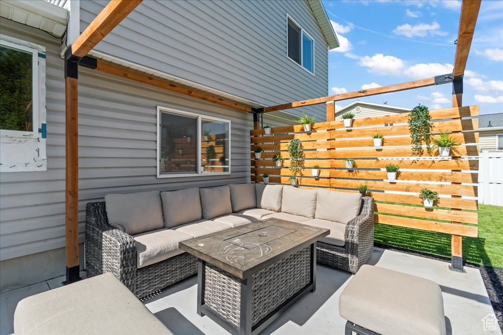 View of patio / terrace featuring outdoor lounge area
