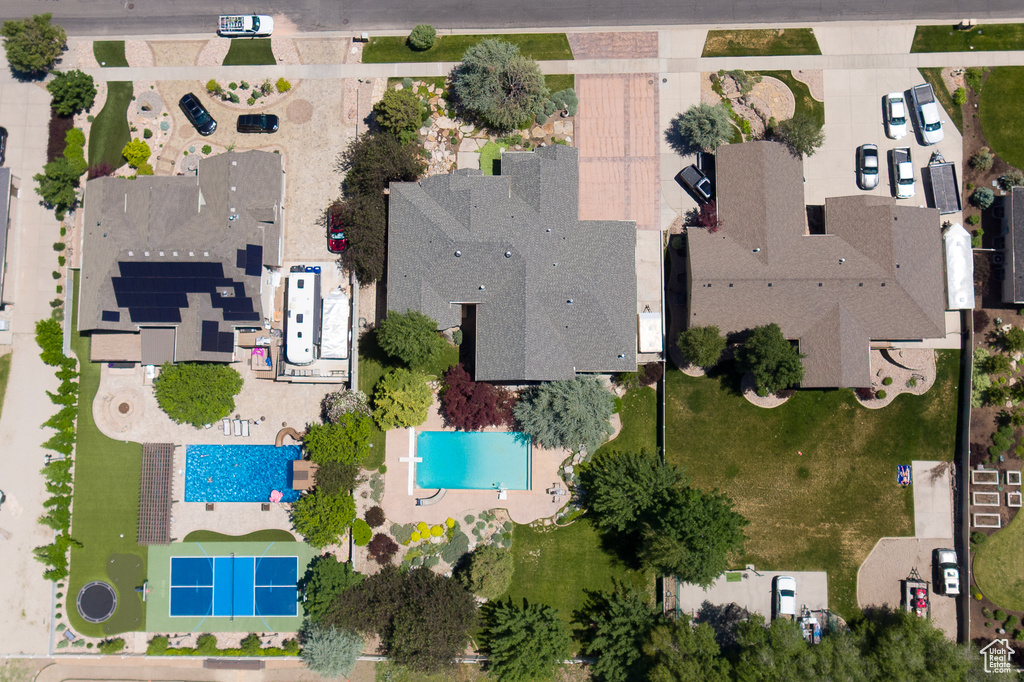 Bird\\\\\\\'s eye view of a pool