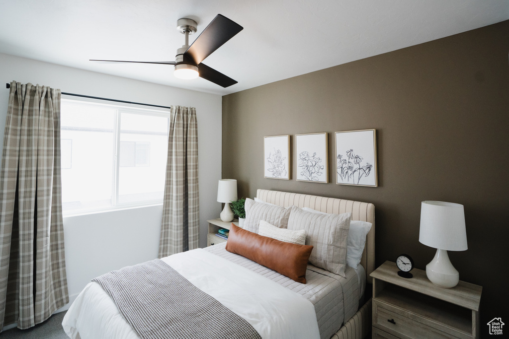 Bedroom with ceiling fan