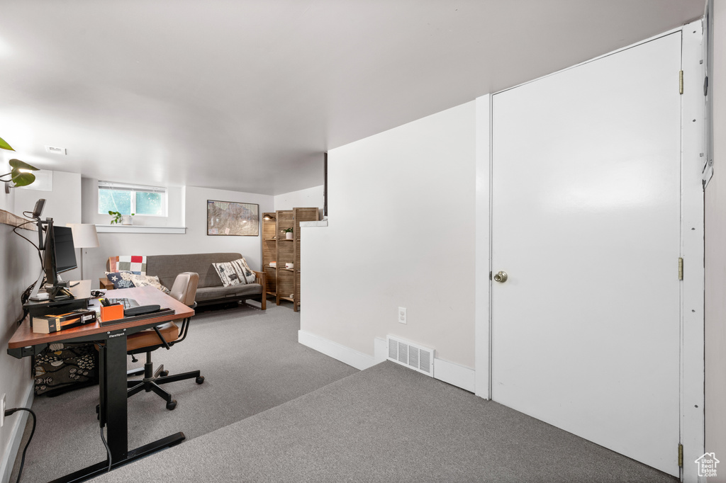Office featuring carpet floors