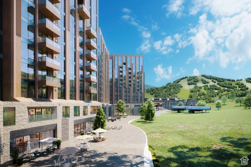 Surrounding community with a mountain view