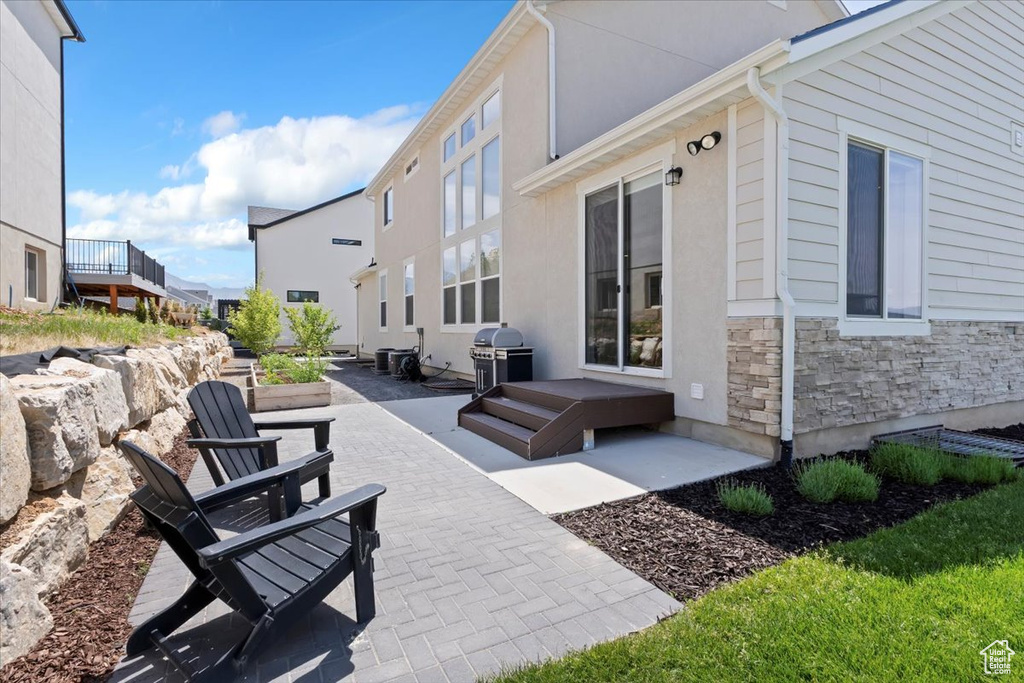 View of patio / terrace with grilling area