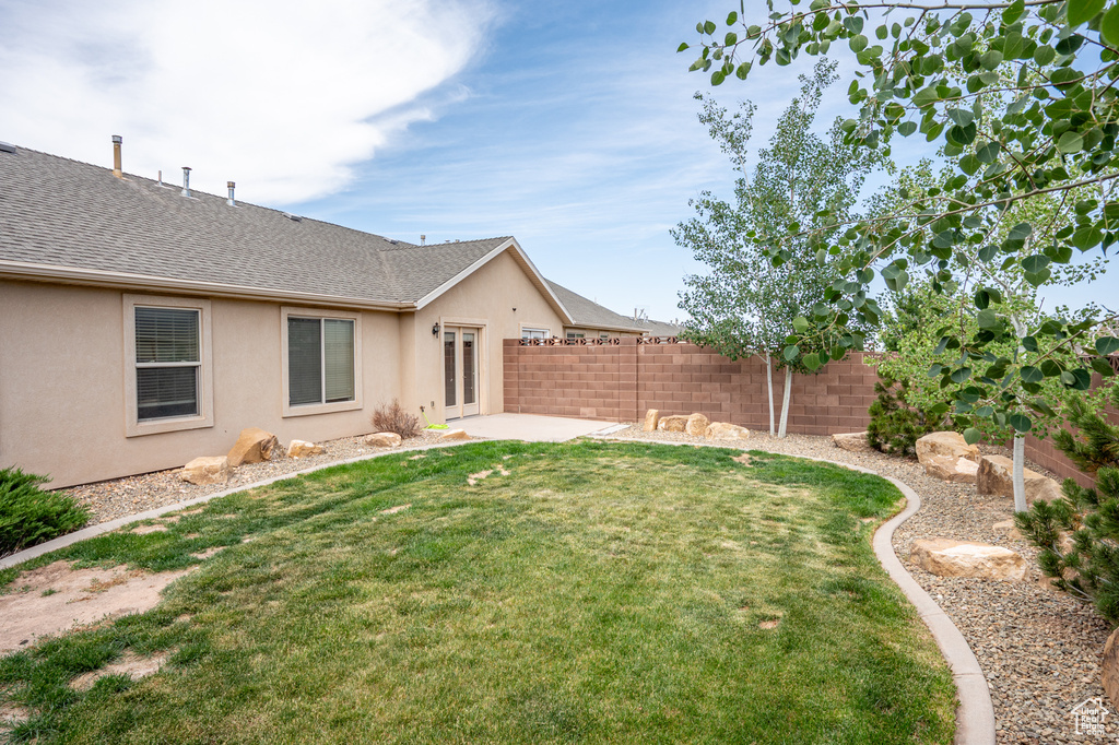 View of yard featuring a patio