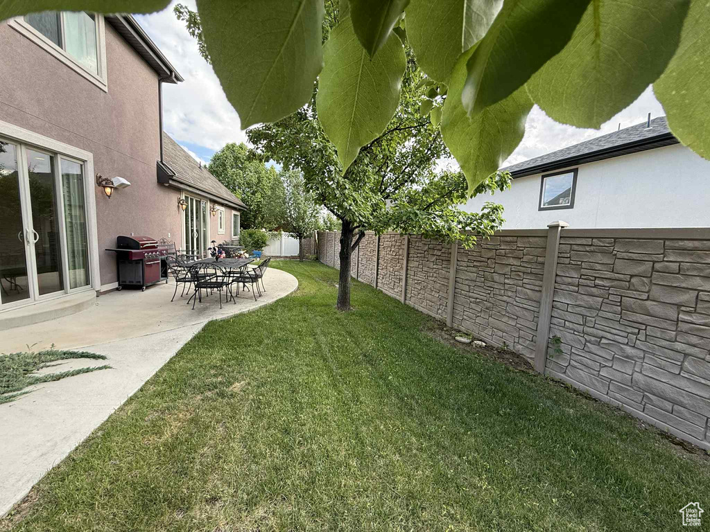 View of yard featuring a patio area