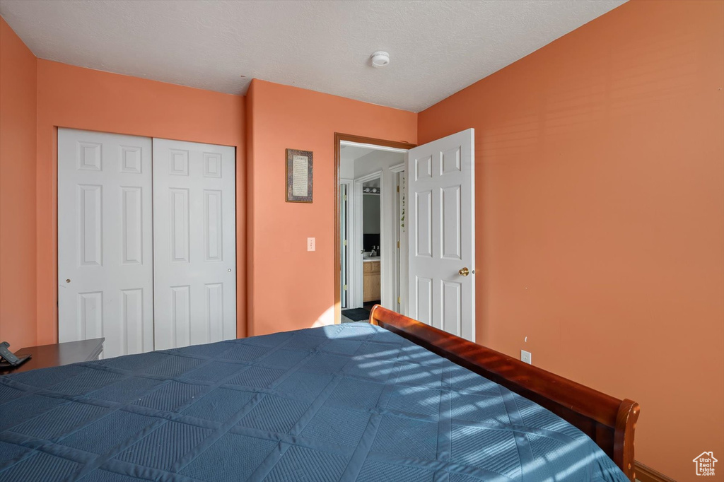 Bedroom with a closet
