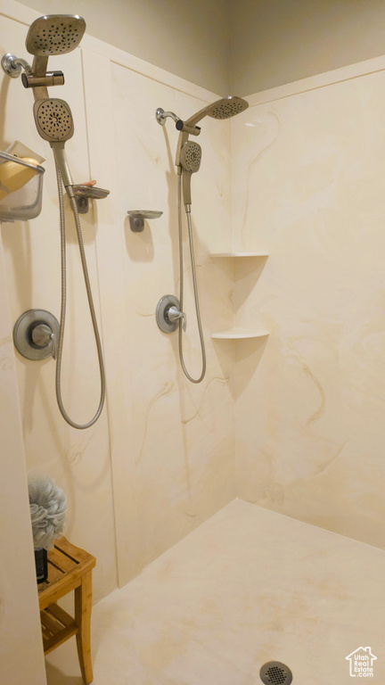 Full bathroom featuring a shower