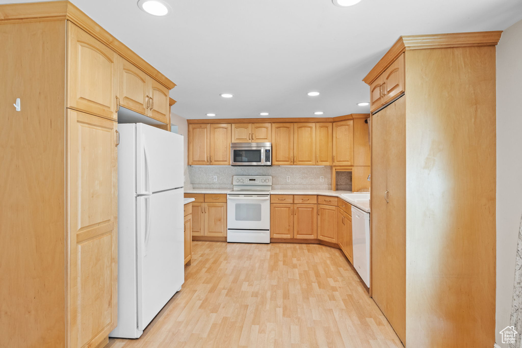 Photo 9 for MLS #2089791 at 230 S 700 East