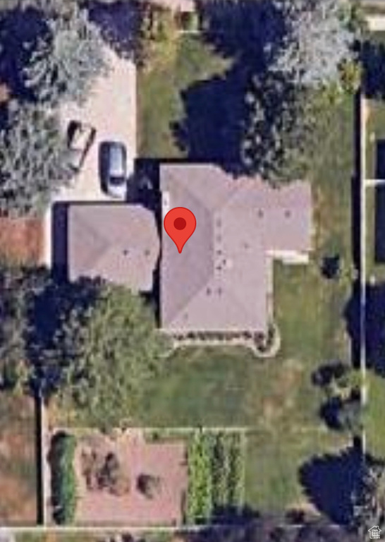 Aerial map of property and surrounding area