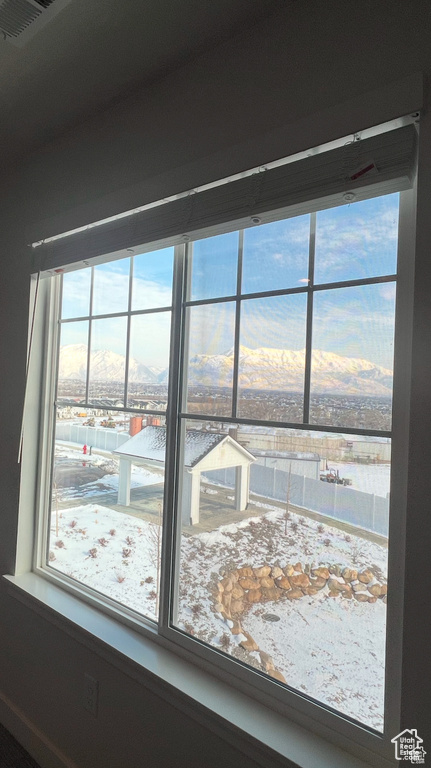 Detailed view of a mountainous background