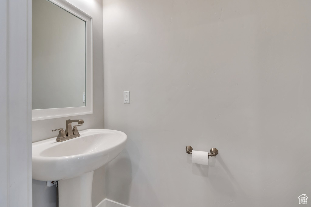 Bathroom with a sink