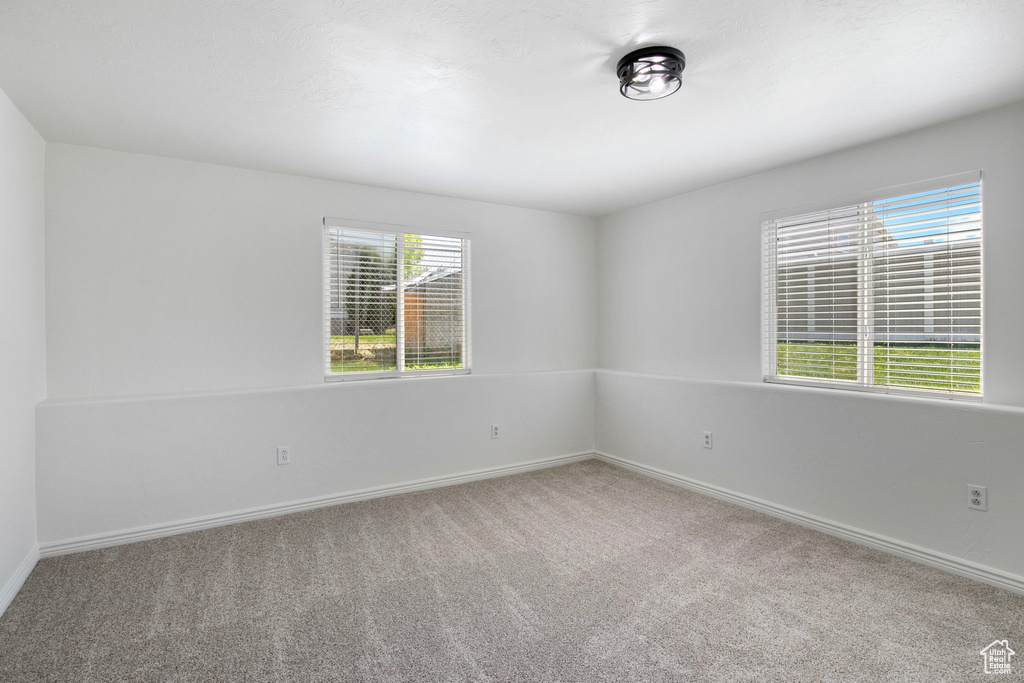 3028 S BURDOCK DR West Valley City, UT 84128