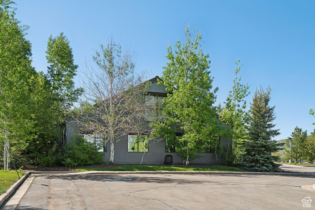 View of side of home