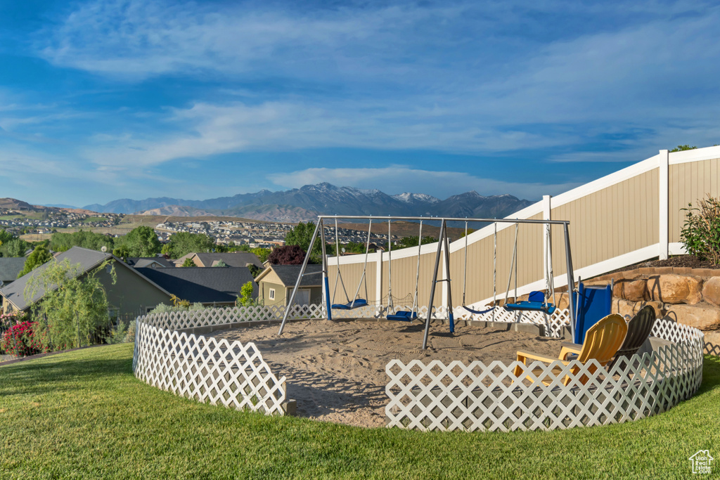 View of yard with a mountain view