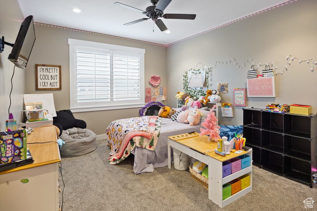 Bedroom with carpet flooring, recessed lighting, ceiling fan, and crown molding
