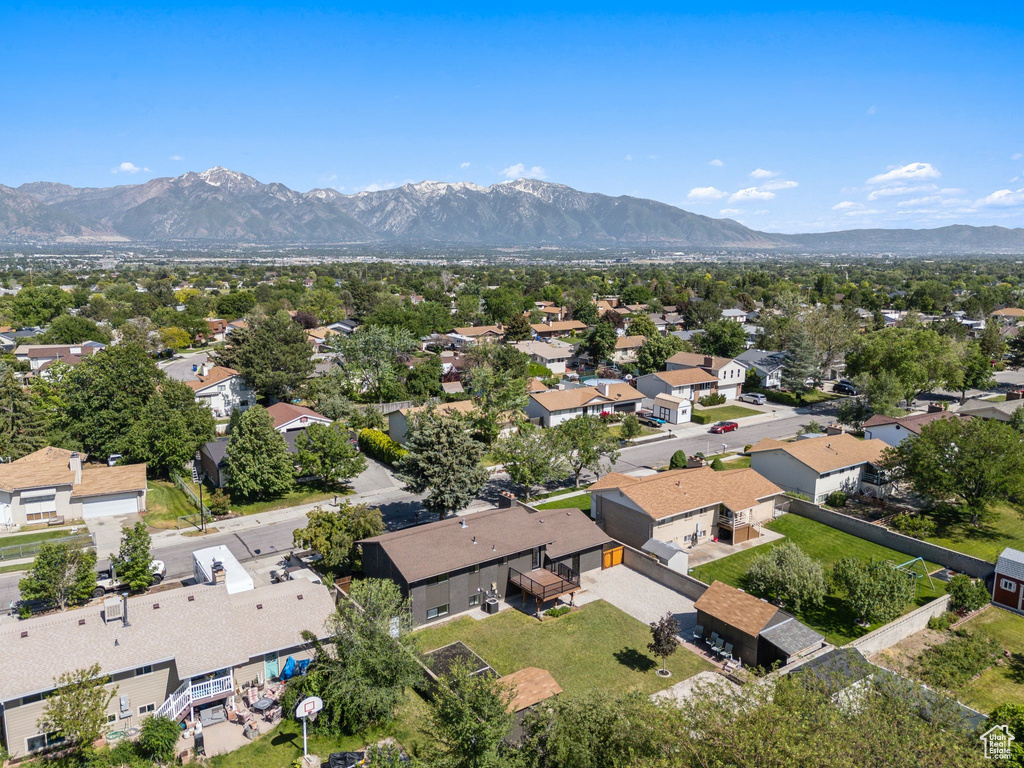 Aerial perspective of suburban area with mountains