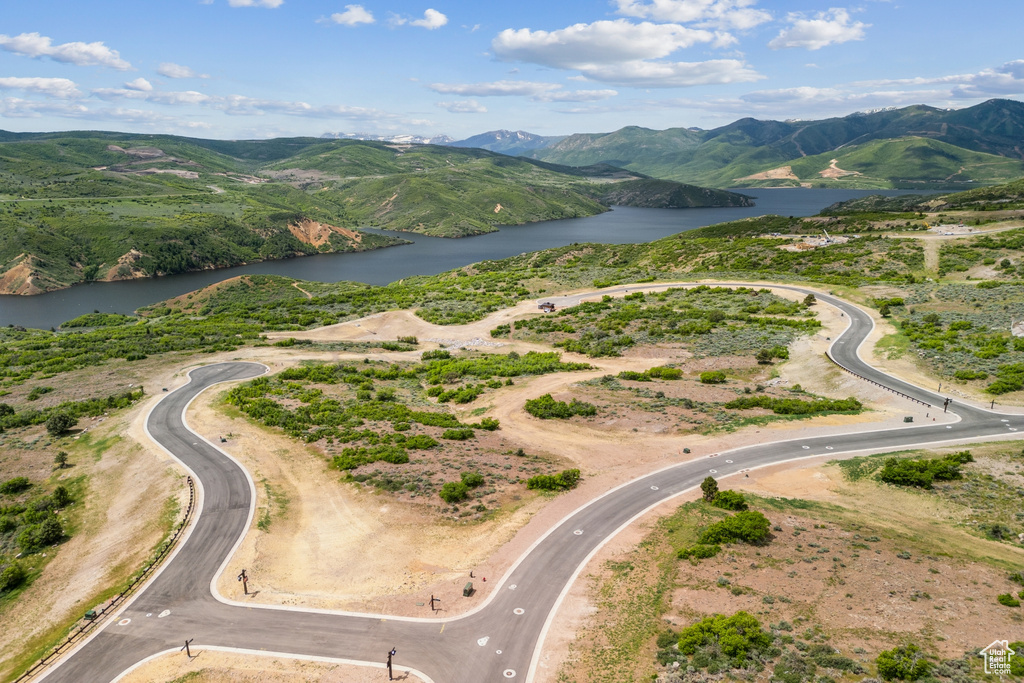 Bird's eye view of a water and mountain view