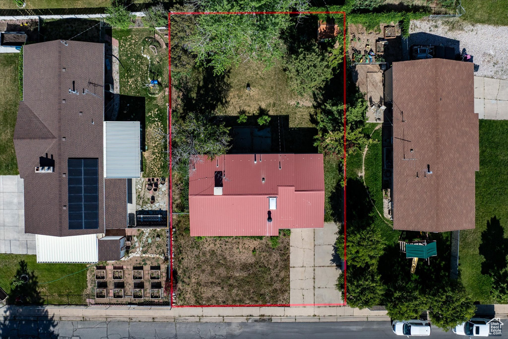 Aerial view of property's location with property boundaries highlighted