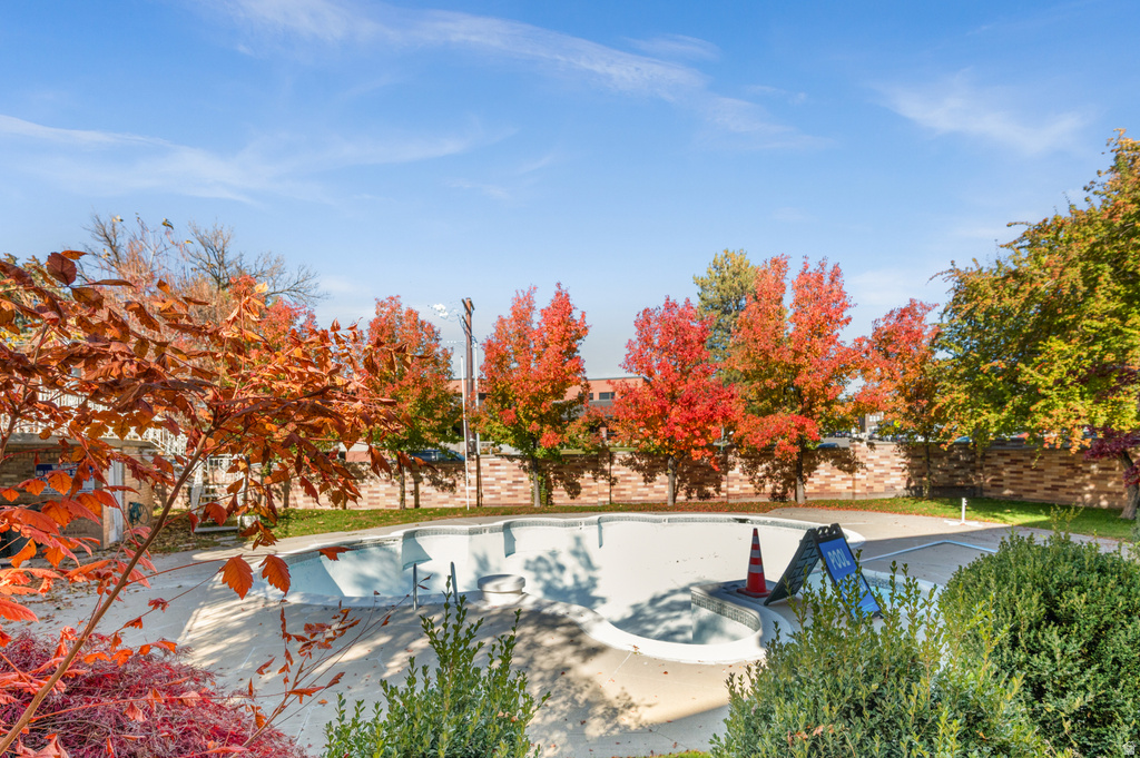 2220 E MURRAY HOLLADAY RD #184 Holladay, UT 84117