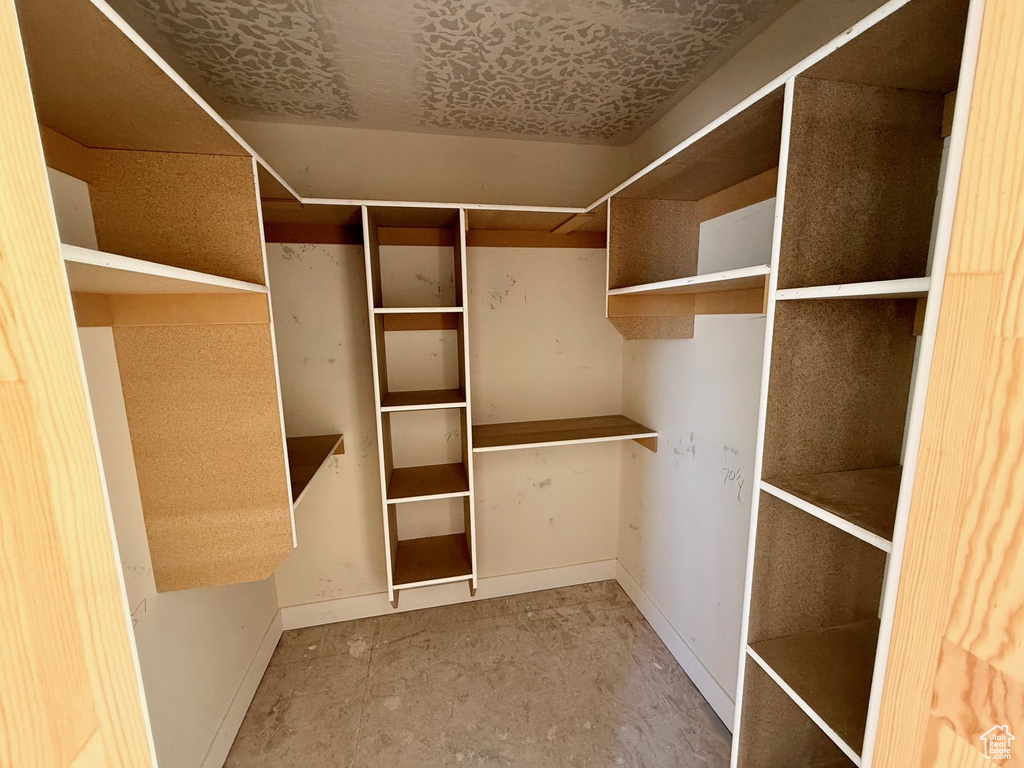 View of walk in closet