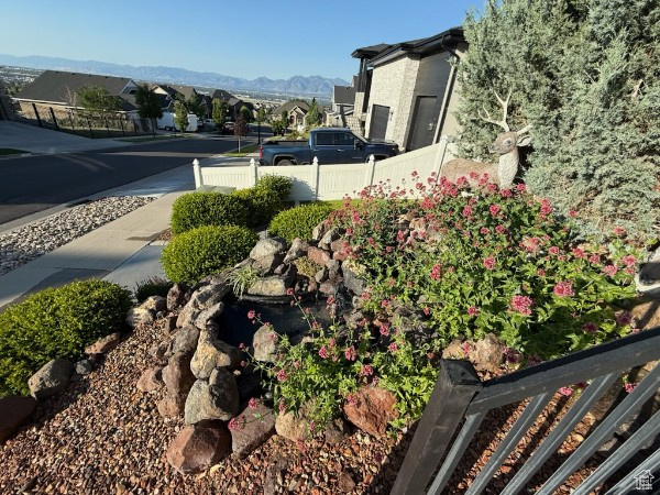 Exterior view of a mountainous background and a residential view