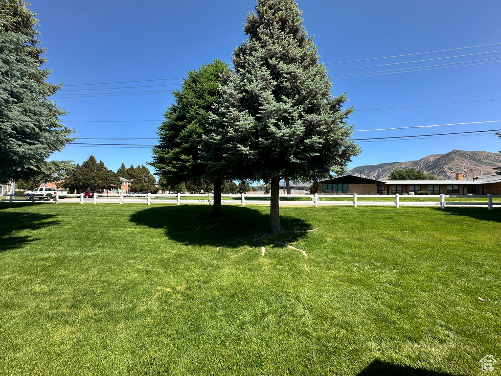 View of yard with a mountain view